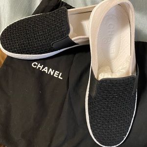 Authentic Chanel Black/White Tweed And Suede Slip On Sneakers Size 38.5
